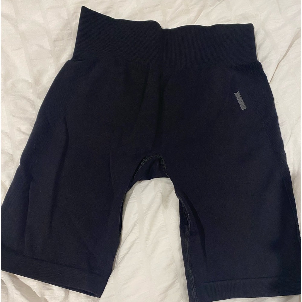 Gymshark Flex Cycling Shorts size Medium - Picture 1 of 2